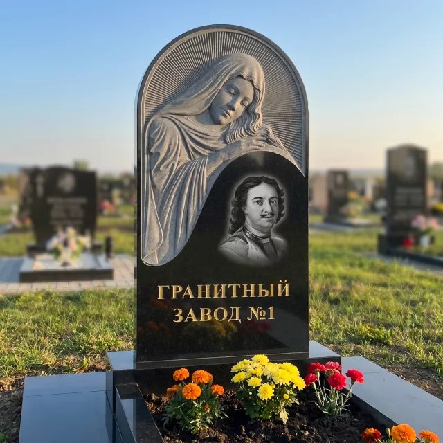 3161 Надгробие резное с ангелом